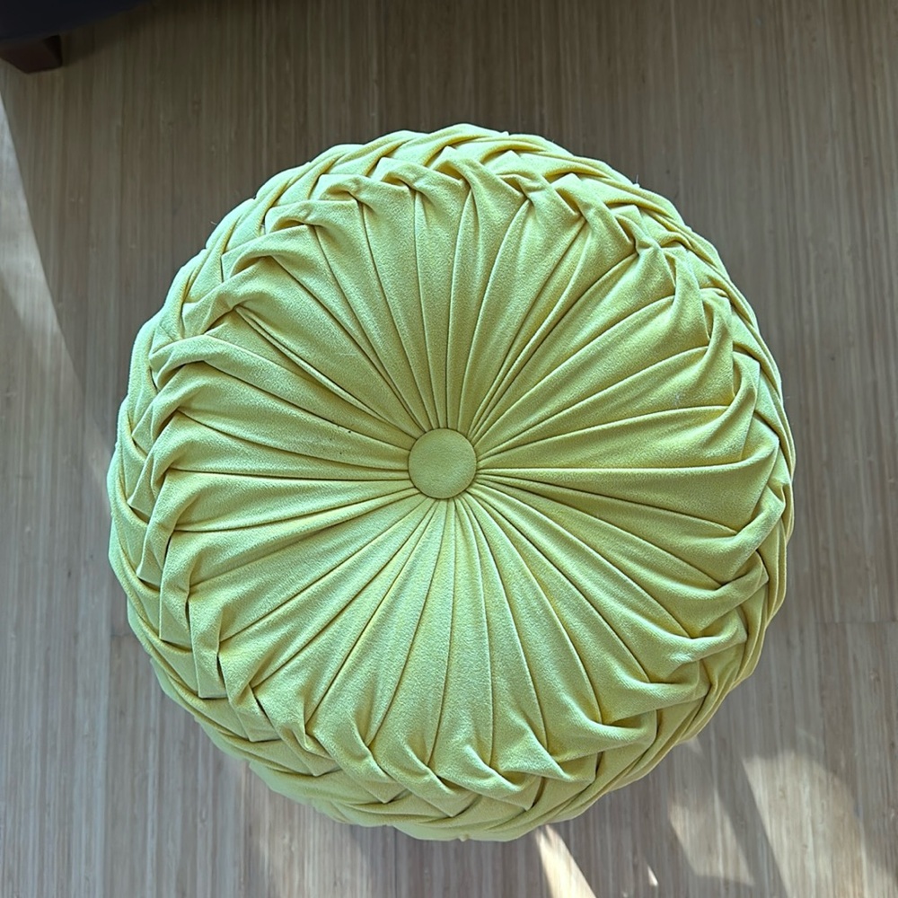 round pillow